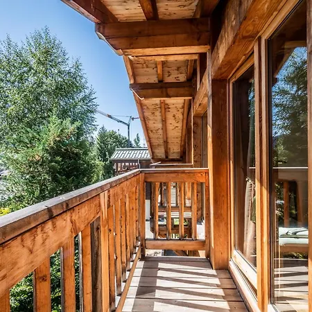 Superbe 4 Chambres, Jacuzzi, Proche Telecabines Et Centre Des Gets - Fr-1-671-96 *